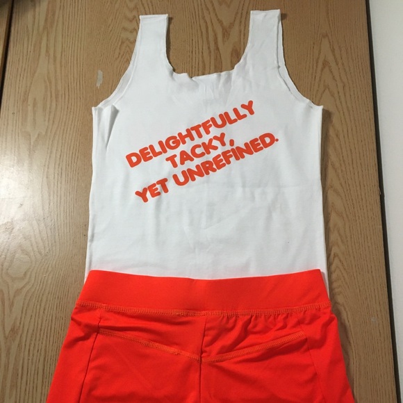 New Hooters Girl Uniform Bundle Tank & Shorts From Clearwater Florida Xs/Xxs - Picture 4 of 16